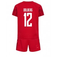 Camisa de Futebol Dinamarca Kasper Dolberg #12 Equipamento Principal Infantil Mundo 2022 Manga Curta (+ Calças curtas)